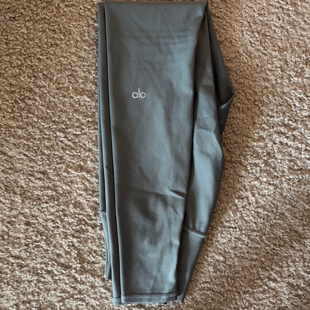 ALO Yoga Women’s Airlift Leggings